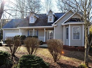 18 Baldwin Woods Cir, Simpsonville, SC 29680