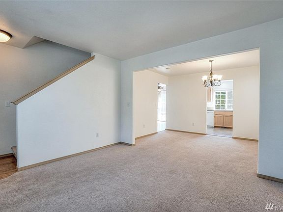 4th image of 18813 93rd Ave E