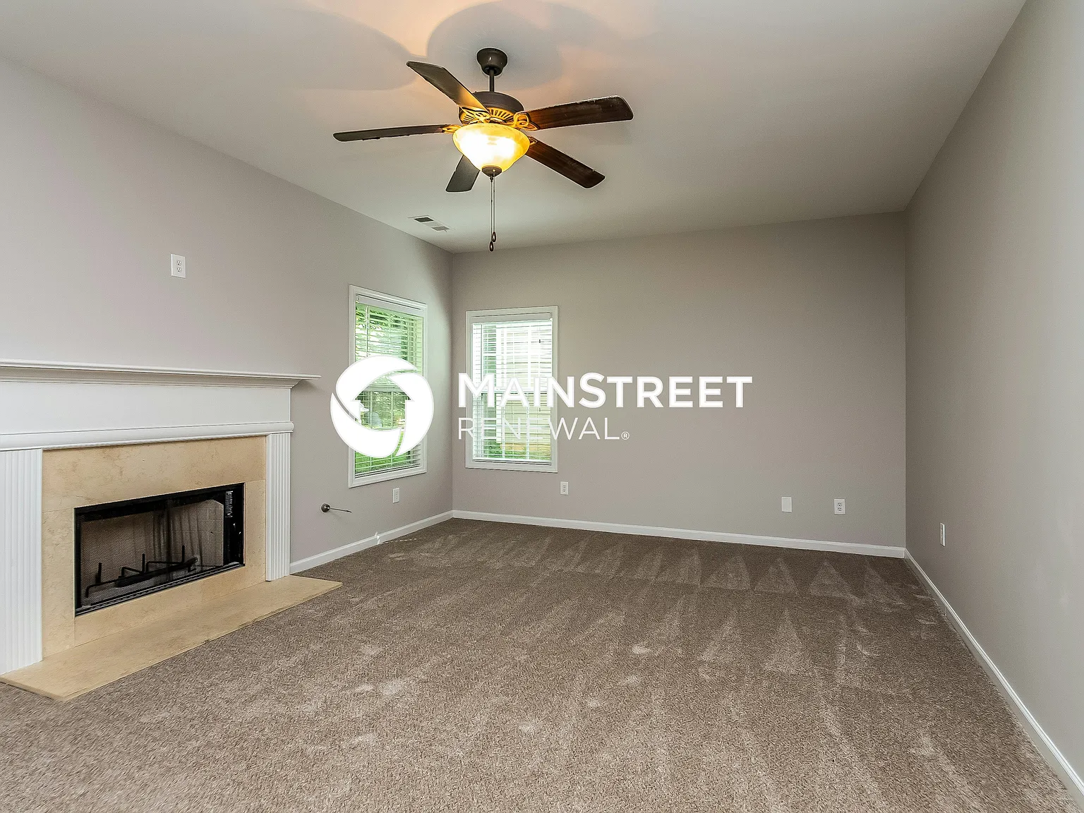 2641 Freemont St — Photo 4