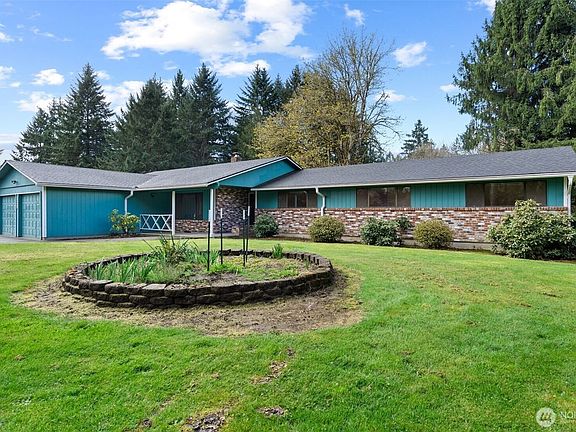 2nd image of 17102 NE 140th Avenue