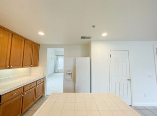826 Buckhorn Dr, Salinas, CA 93905