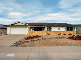 9712 W Cottonwood Dr, Sun City, AZ 85373
