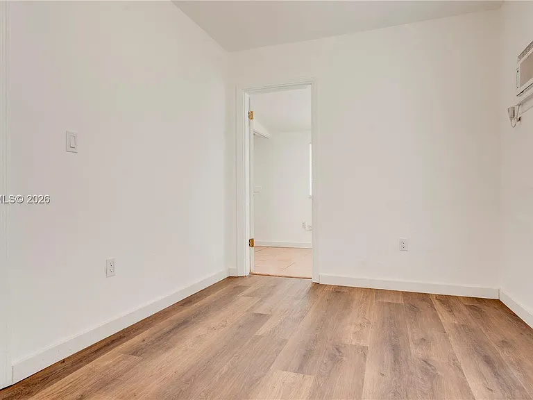 1085 NE 128th Street Front #FRONT — Photo 20