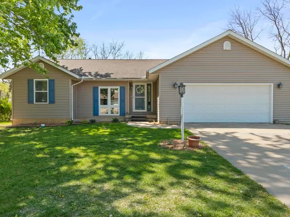 217 Aspen Ct, East Peoria, IL 61611