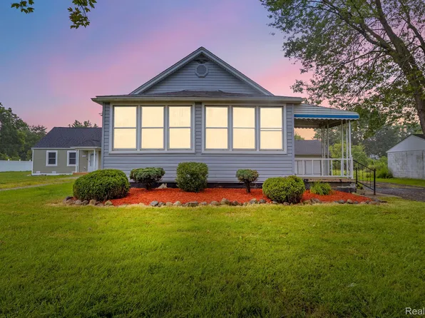 15231 Allen Rd, Southgate, MI 48195