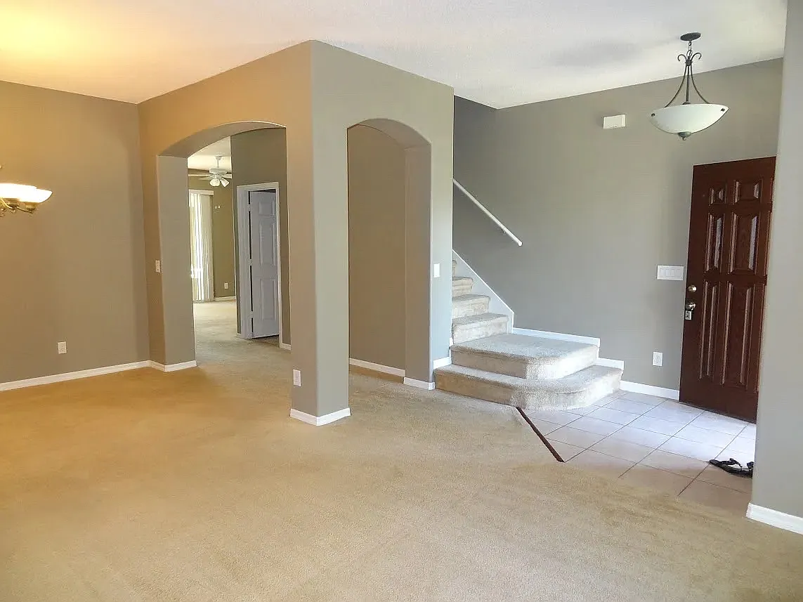 5 bed, 3072 sqft, $3,350 — Photo 4