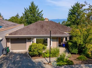 2829 Arbutus Rd #109, Saanich, BC V8N5X5