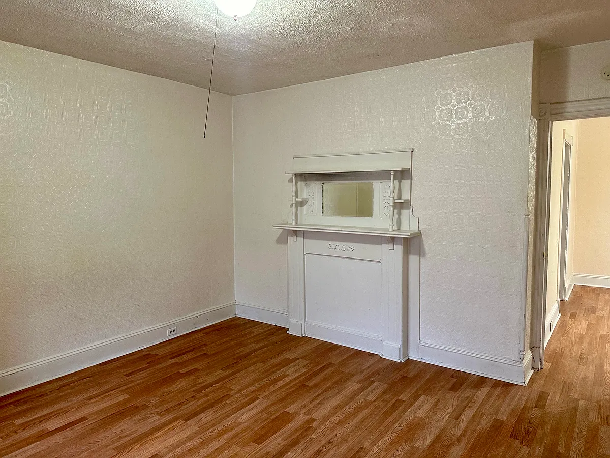 Building Photo - 159 Tremper Ave #1