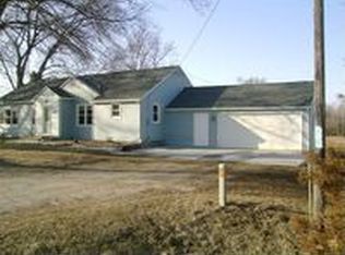 5832 W Mount Vernon Rd, Cedar Falls, IA 50613
