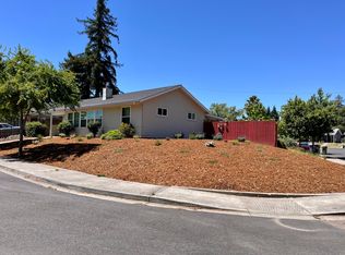 199 Cesta St, Napa, CA 94559