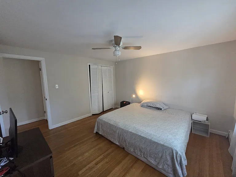 360 New York Ave #2 — Photo 11