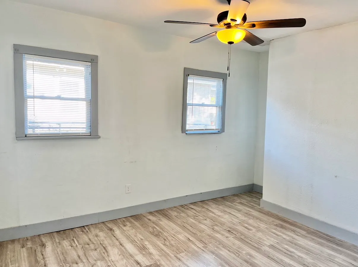1914 W Wildwood Dr — Photo 4