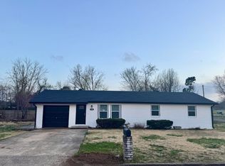 1208 W Lazy L St, Rogers, AR 72758