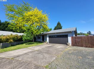 122 Blair Ct, Cottage Grove, OR 97424