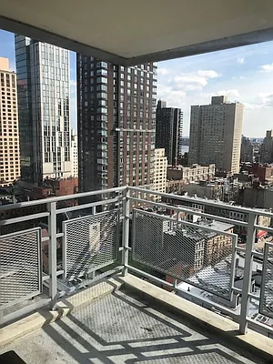 Rented by UES Management | media 7