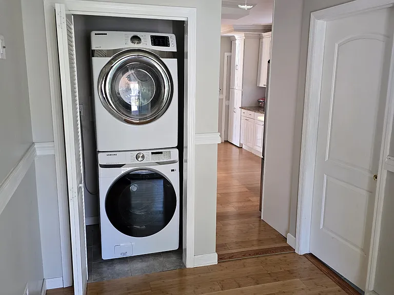 124 Leonard Ave #1 — Photo 5