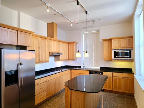 Lister Building At Olive & Taylor - Luxury Living In Central West End, 4500 Olive St APT D, Saint Louis, MO 63108