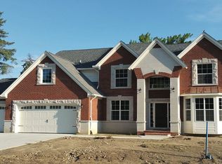 809 Michelson Rd, Rochester Hills, MI 48307