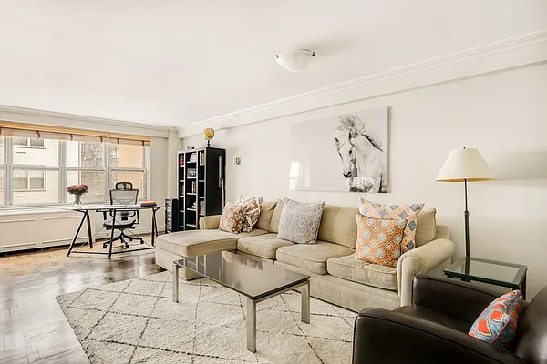 Sold by Compass | media 18