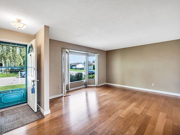 5th image of 14928 69th St NW