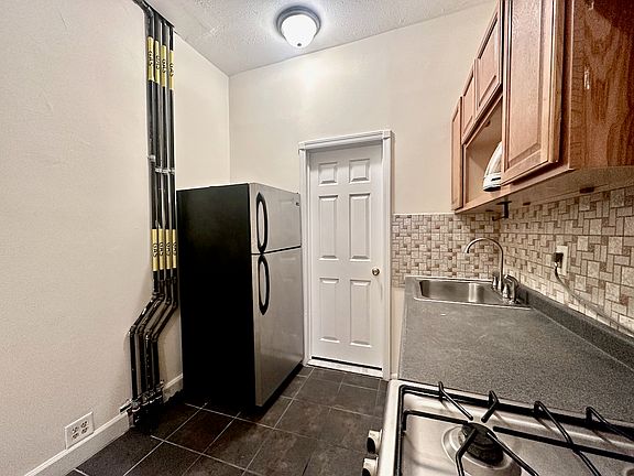 5th image of 350 E 91st St APT 1