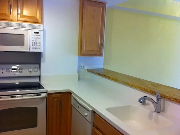 601 Van Ness Ave #405 — Photo 6