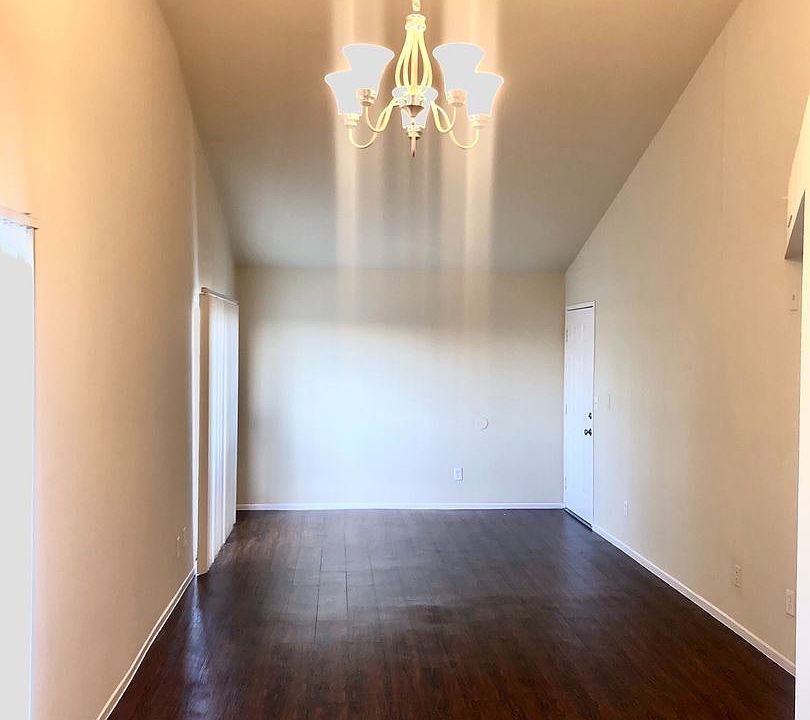 1st image of 14309 Sylvan St APT 314
