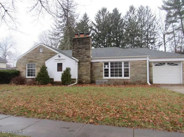 307 N Marshall Ave, Marshall, MI 49068