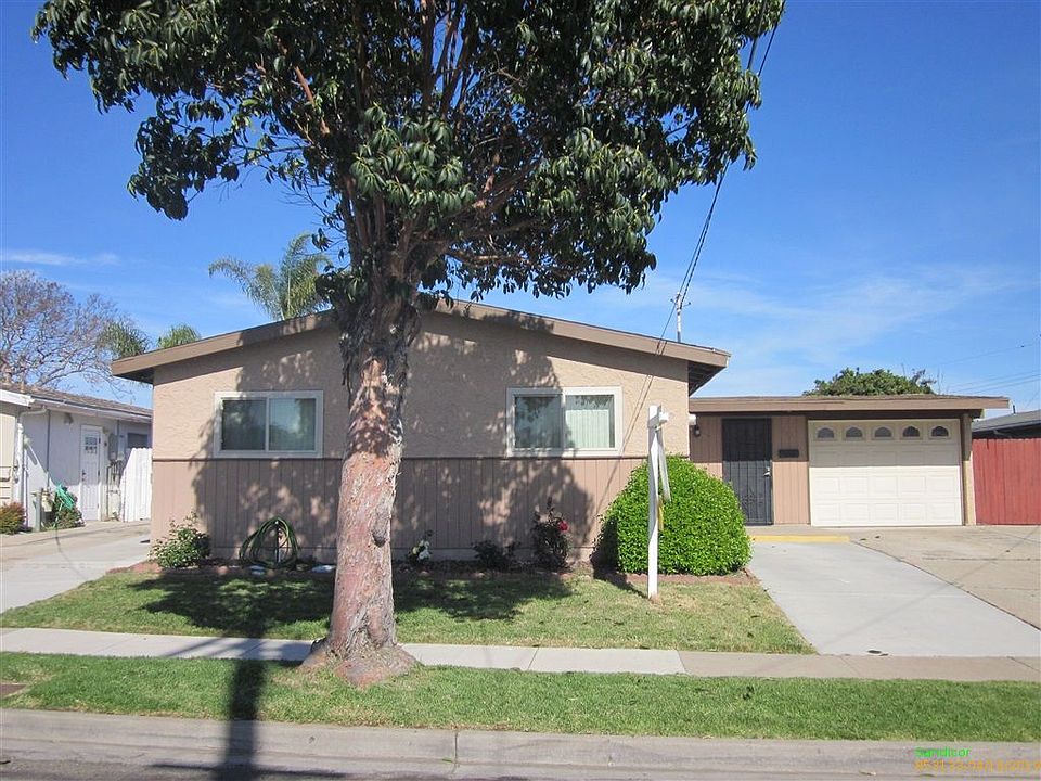 1st image of 4833-35 Rushden Ave