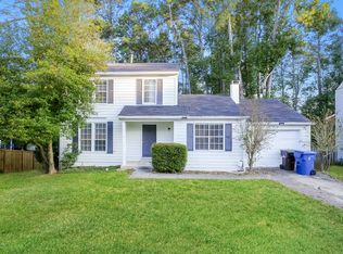 3090 Berkshire Manor Dr, Alpharetta, GA 30022
