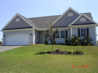50 Poplar Ln, Mount Wolf, PA