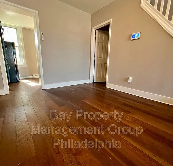 2022 W Toronto St — Photo 6