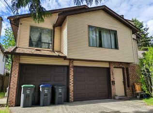 15077 98th Ave, Surrey, BC V3R 5W9