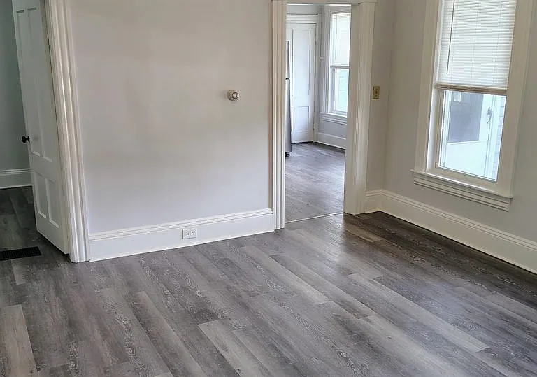 50 Franklin St #1 — Photo 8