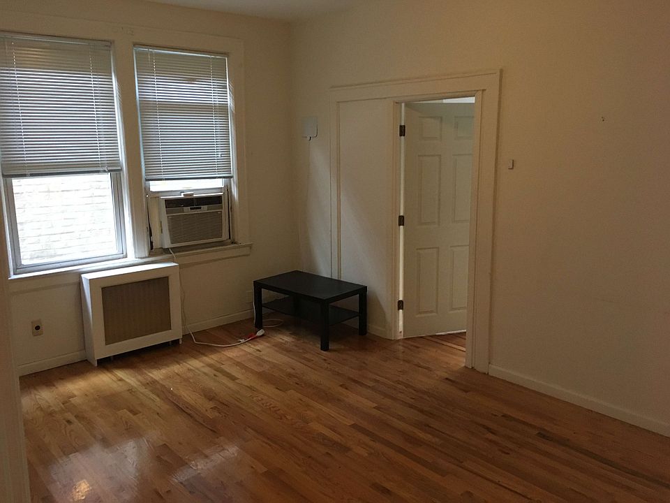 1st image of 2272 35th St APT 1R