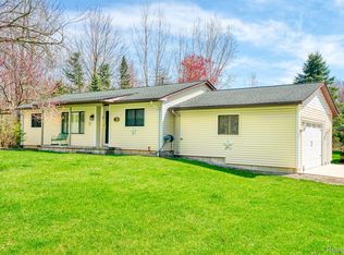 9333 W Coon Lake Rd, Gregory, MI 48137