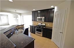 5th image of 2323 Seahorse Bend Dr