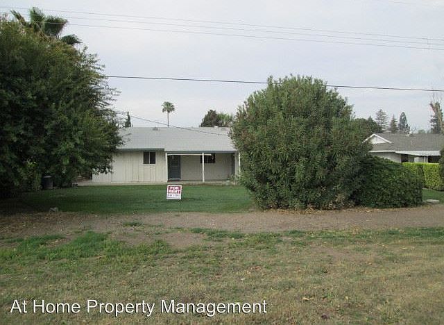 2nd image of 612 River Oaks Dr