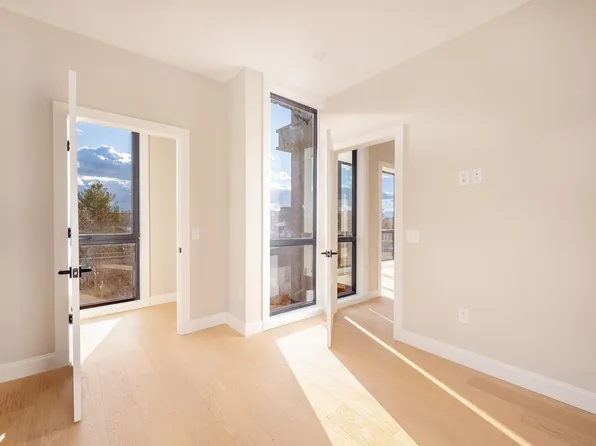 10 South Street image 38 of 39