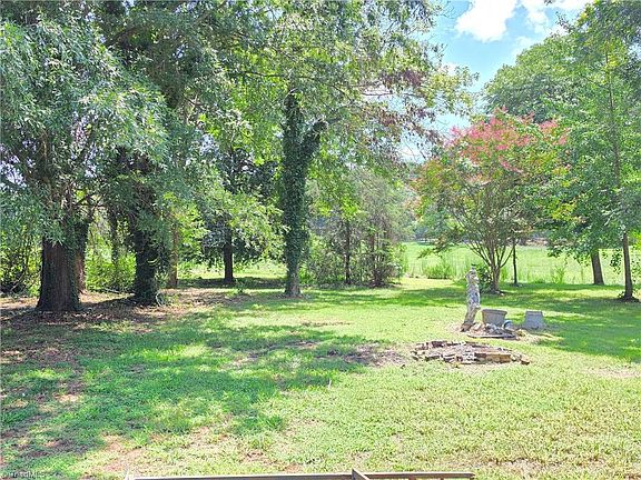 5th image of 1520 State Highway 62 E