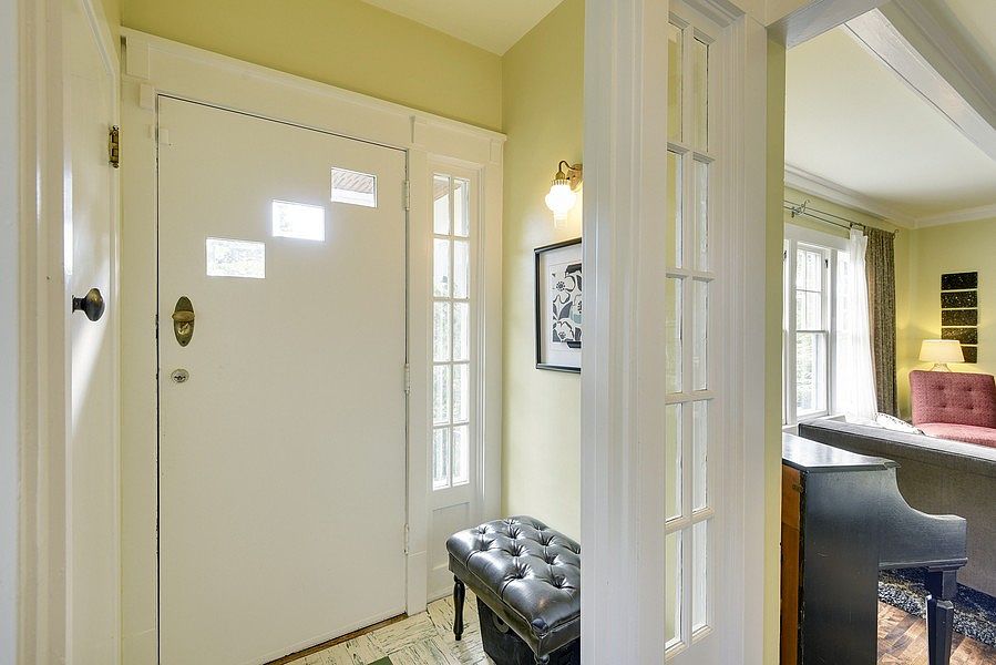 1st image of 436 Oliver Ave S