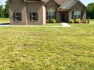 1035 Webb Rd, Clarksville, TN 37040