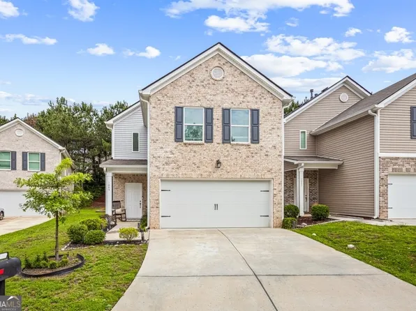 1049 Valley Rock Dr, Lithonia, GA 30058