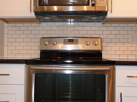 5th image of 5132 N 31st Way Unit 115