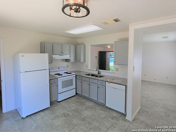 4th image of 9639 Claudia Cir