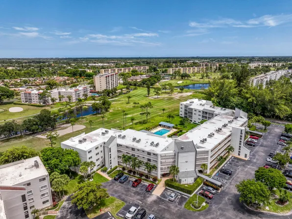3326 Arcara Way #104, Lake Worth, FL 33467