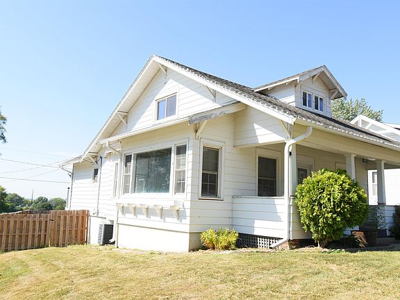 4th image of 1853 Whitehouse St