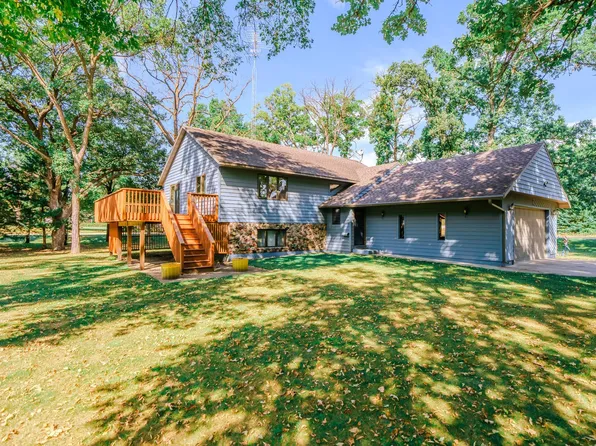 302 N Hickory St, Pierz, MN 56373