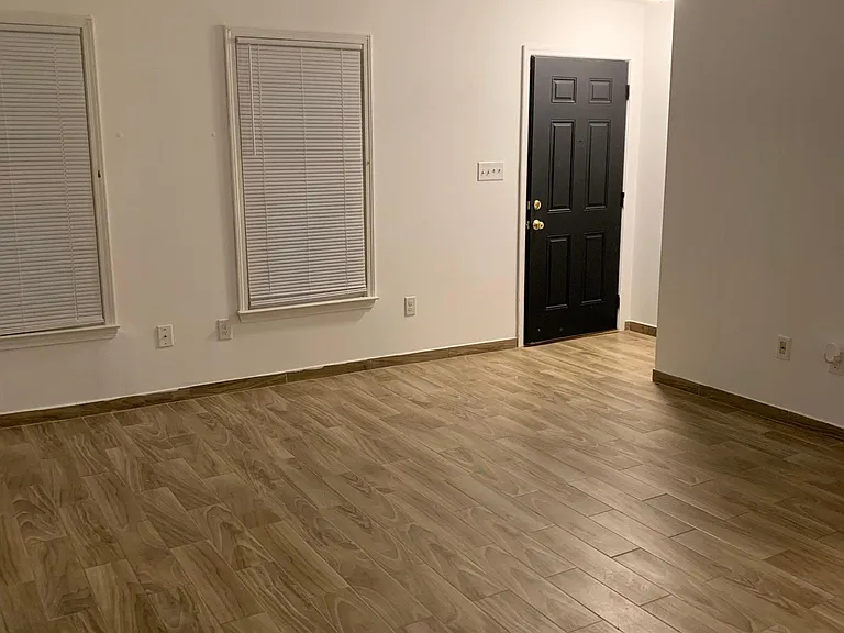 775 Harris St NW — Photo 6