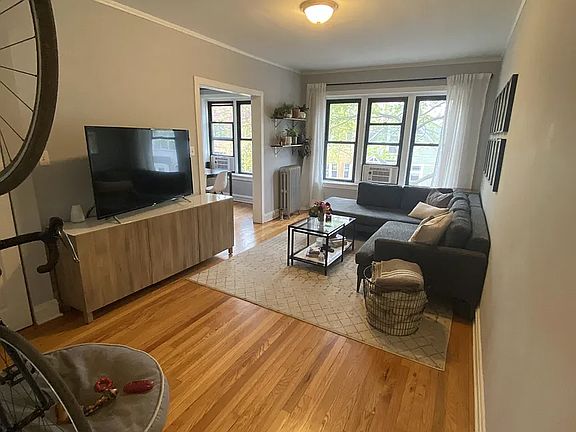 5th image of 1148 W Lill Ave APT 3